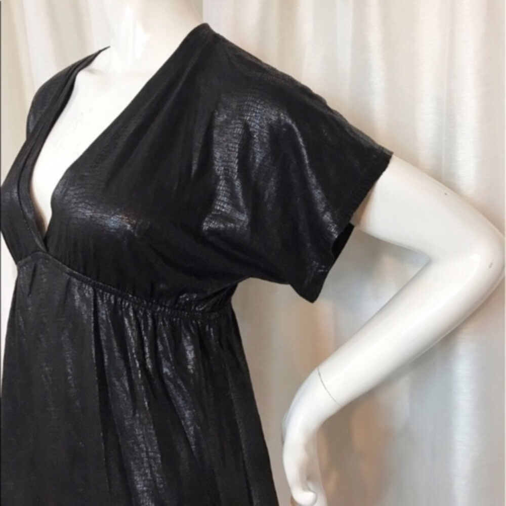 Forever 21 Black Python Print Top - Picture 5 of 5